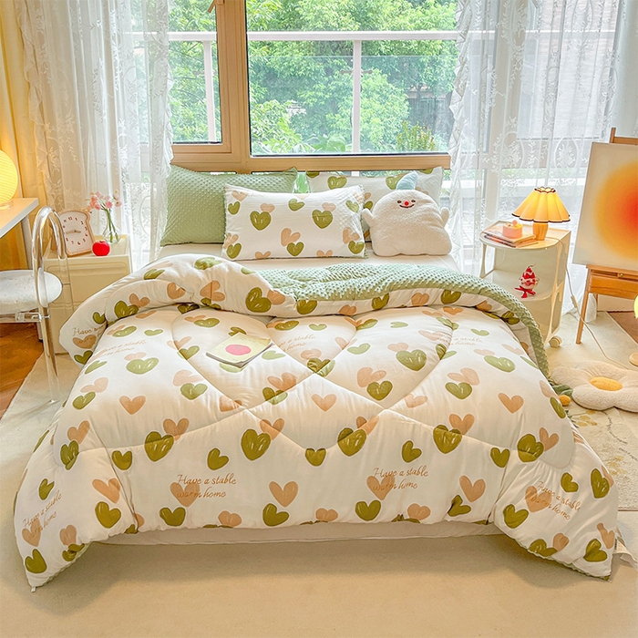 91家纺网 家纺一手货源 找家纺 雅蔓依 2025新款水洗棉麻3D豆豆绒冬被 心心相印