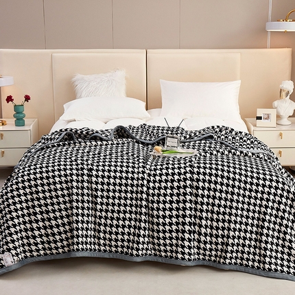 91家纺网 家纺一手货源 找家纺 坦客毯业 2025新款复合牛奶绒云毯 几何