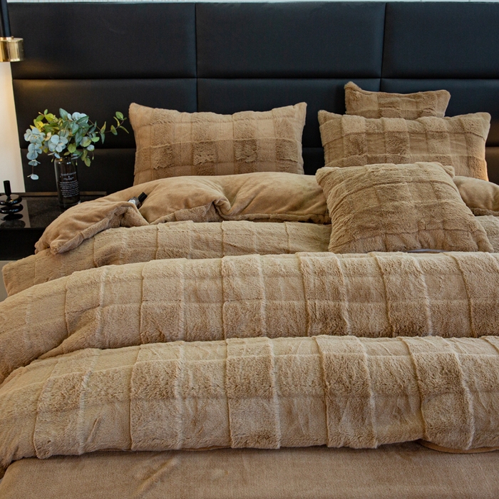 91家纺网 家纺一手货源 找家纺 邦妮2024新款立体兔兔绒牛奶绒四件套 雅致咖