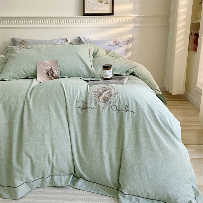 91家纺网 家纺一手货源 找家纺 艾莱家纺 2023新款A类新疆长绒棉加厚柔顺磨毛四件套 维特利-绿色