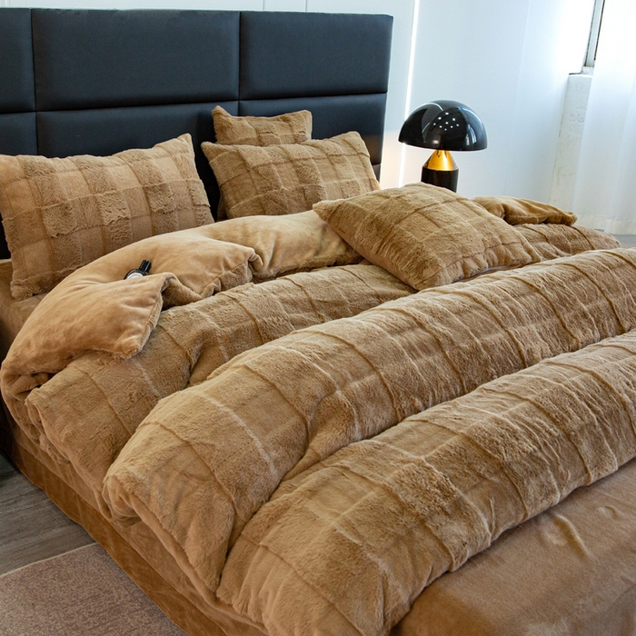 91家纺网 家纺一手货源 找家纺 邦妮2024新款立体兔兔绒牛奶绒四件套 雅致咖