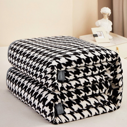 肖恩毯业 2025新款复合牛奶绒云毯 几何