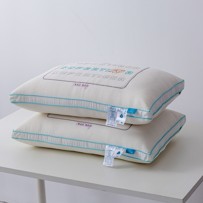 91家纺网 家纺一手货源 找家纺 （总）拾光枕芯 2023新款小奶虎立体绣花枕