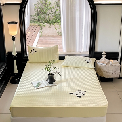 91家纺网 家纺一手货源 找家纺 （总）三味舒屋 2024新款熊猫毛巾绣夹棉床笠