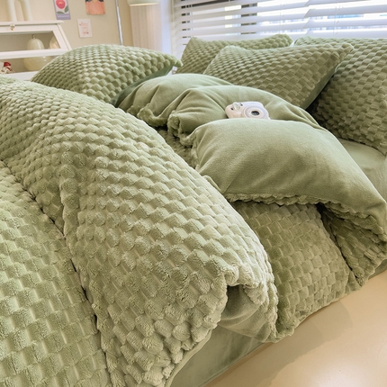 91家纺网 家纺一手货源 找家纺 （总）丝幔家纺 2025新款亲肤舒适母婴级豆豆绒被套四件套