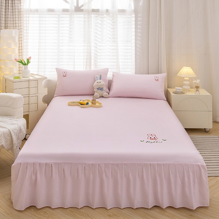 91家纺网 家纺一手货源 找家纺 （总）极梦家纺（支持定制） 2025新款韩版纯色卡通单床裙三件套素色