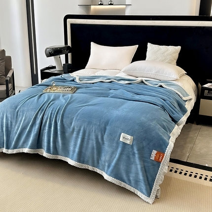 2023新款400g高克重纯色双面牛奶绒毛毯盖毯毯子 浅蓝色