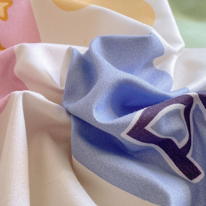 91家纺网 家纺一手货源 找家纺 艾橙家纺 2023新款秋冬新款140g植物羊绒磨毛四件套 童年趣事