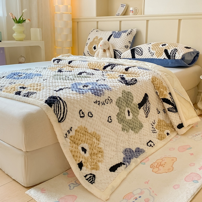 91家纺网 家纺一手货源 找家纺 澳梵家居 2023新款豆豆绒夹棉床护垫 花季