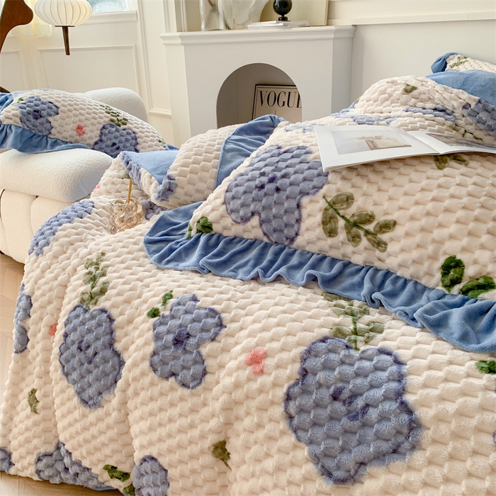 91家纺网 家纺一手货源 找家纺 潘朵拉 2023年新款豆豆绒花边牛奶绒四件套 兰溪