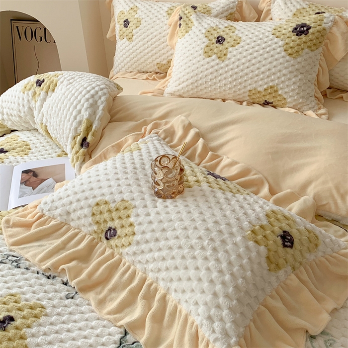 91家纺网 家纺一手货源 找家纺 潘朵拉 2023年新款豆豆绒花边牛奶绒四件套 向晚