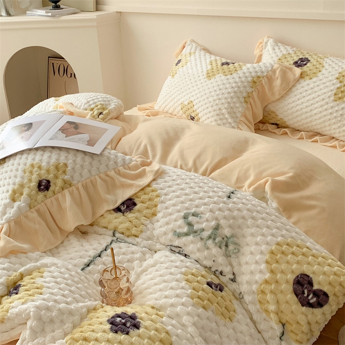 91家纺网 家纺一手货源 找家纺 潘朵拉 2023年新款豆豆绒花边牛奶绒四件套 向晚