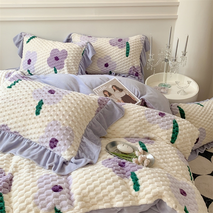 91家纺网 家纺一手货源 找家纺 潘朵拉 2023年新款豆豆绒花边牛奶绒四件套 紫烟