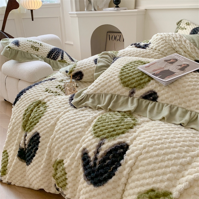 91家纺网 家纺一手货源 找家纺 潘朵拉 2023年新款豆豆绒花边牛奶绒四件套 薄荷味