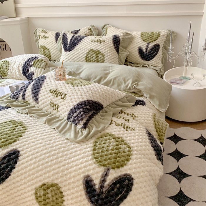 91家纺网 家纺一手货源 找家纺 潘朵拉 2023年新款豆豆绒花边牛奶绒四件套 薄荷味