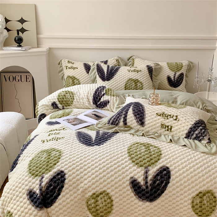 91家纺网 家纺一手货源 找家纺 潘朵拉 2023年新款豆豆绒花边牛奶绒四件套 薄荷味