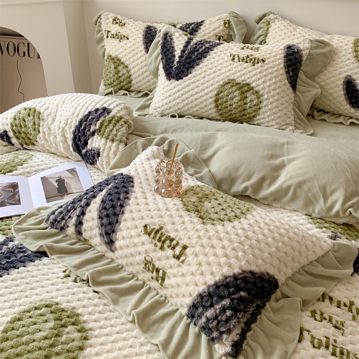 91家纺网 家纺一手货源 找家纺 潘朵拉 2023年新款豆豆绒花边牛奶绒四件套 薄荷味