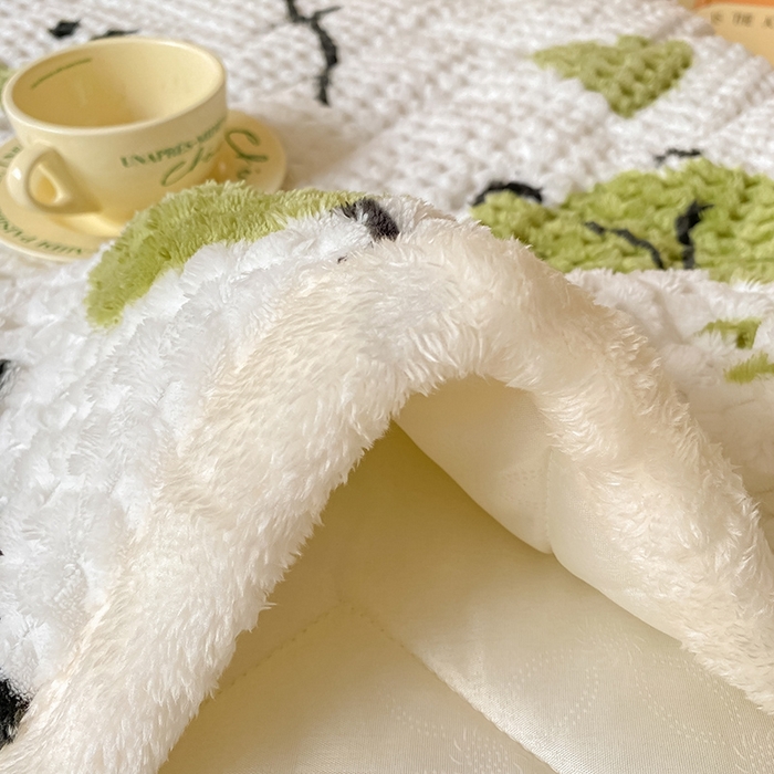 91家纺网 家纺一手货源 找家纺 澳梵家居 2023新款豆豆绒夹棉床护垫 春之物语