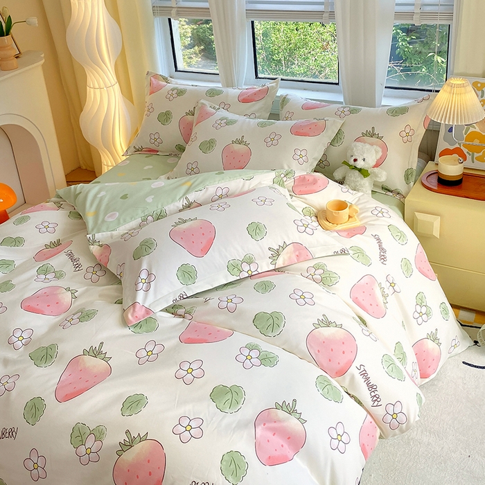 91家纺网 家纺一手货源 找家纺 艾橙家纺 2023新款秋冬新款140g植物羊绒磨毛四件套 仙仙草莓