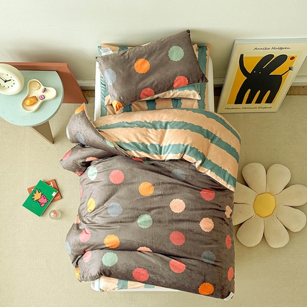 91家纺网 家纺一手货源 找家纺 （总）温宁家纺 2023新款牛奶绒婴儿绒韩式儿童套件