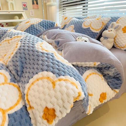 91家纺网 家纺一手货源 找家纺 （总）丝幔家纺 2025新款亲肤舒适母婴级豆豆绒被套四件套