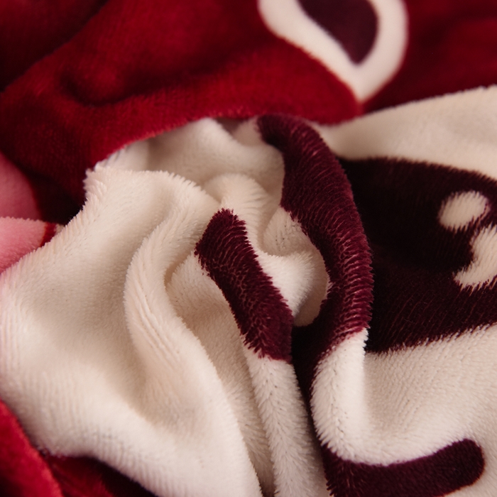 91家纺网 家纺一手货源 找家纺 美达 2025新款A类牛奶绒印花床笠款四件套 草莓熊