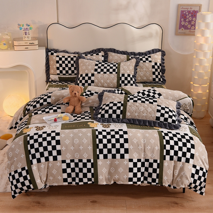 91家纺网 家纺一手货源 找家纺 美达 2025新款A类牛奶绒印花床笠款四件套 夏日物语