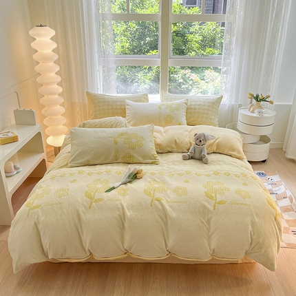 雅居纺家纺 2023新款立体雕花牛奶绒幸运花系列 幸运花-米黄