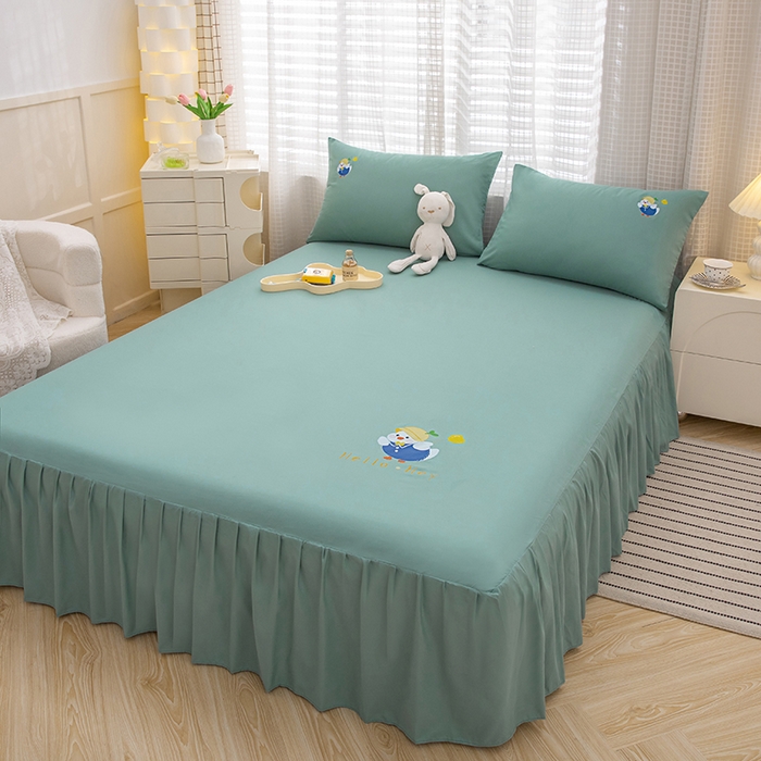 91家纺网 家纺一手货源 找家纺 极梦家纺（支持定制） 2025新款韩版纯色卡通单床裙三件套素色 薄荷小鸭