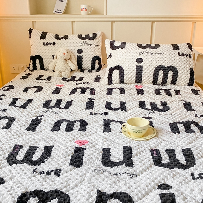 91家纺网 家纺一手货源 找家纺 （总）澳梵家居 2023新款豆豆绒夹棉床护垫