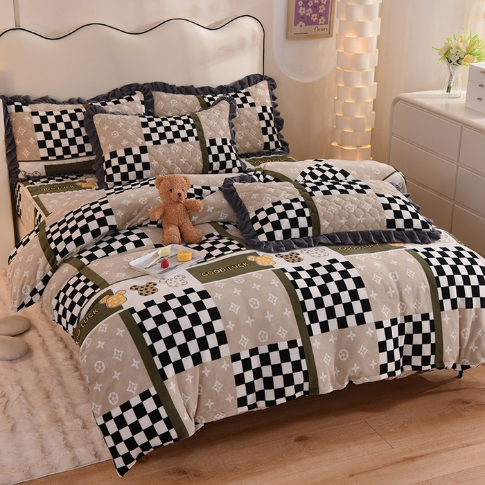 91家纺网 家纺一手货源 找家纺 美达 2025新款A类牛奶绒印花床笠款四件套 夏日物语