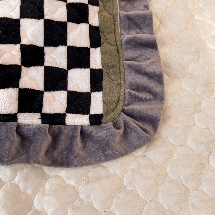 91家纺网 家纺一手货源 找家纺 美达 2025新款A类牛奶绒夹棉床盖 夏日物语