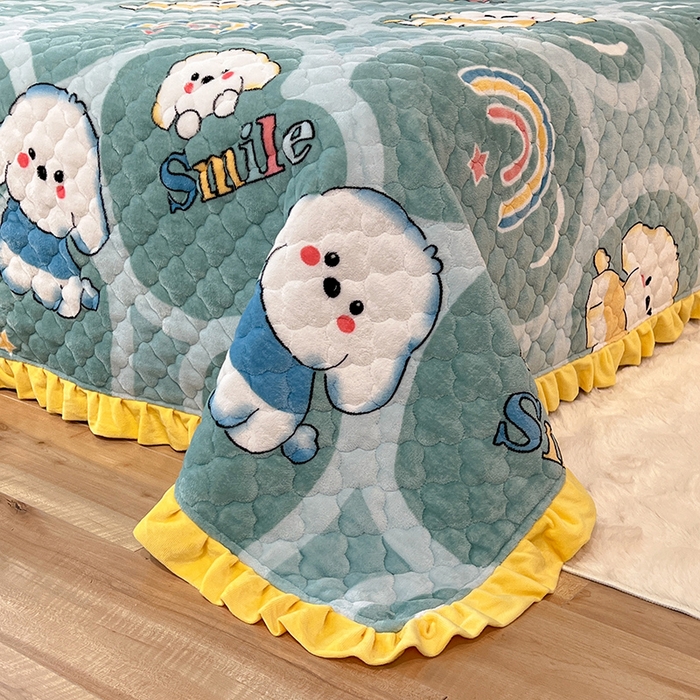 91家纺网 家纺一手货源 找家纺 美达 2025新款A类牛奶绒夹棉床盖 彩虹狗狗-绿