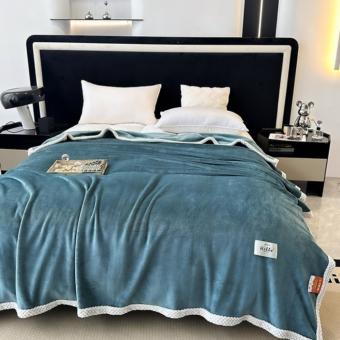 91家纺网 家纺一手货源 找家纺 2023新款400g高克重纯色双面牛奶绒毛毯盖毯毯子 水绿色