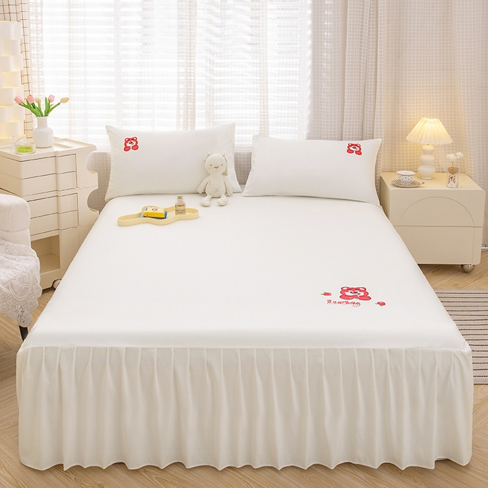 91家纺网 家纺一手货源 找家纺 极梦家纺（支持定制） 2025新款韩版纯色卡通单床裙三件套素色 米白可爱熊