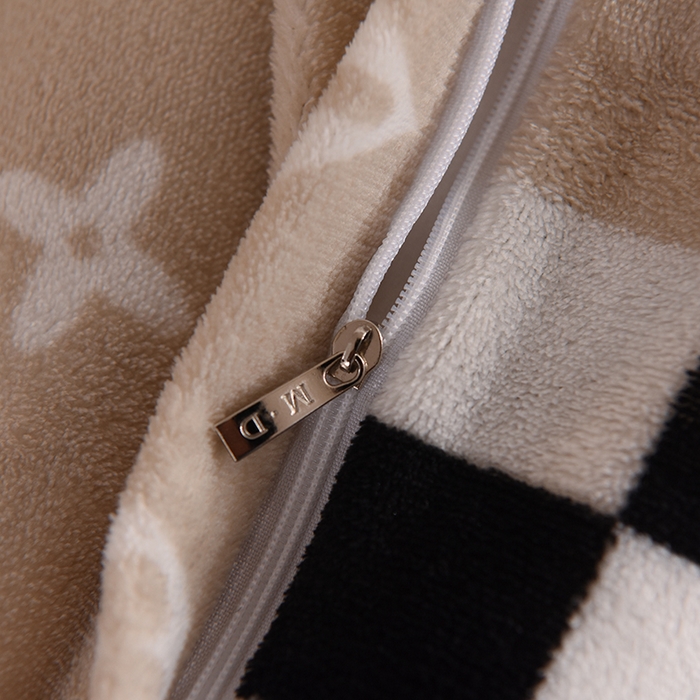 91家纺网 家纺一手货源 找家纺 美达 2025新款A类牛奶绒印花床笠款四件套 夏日物语