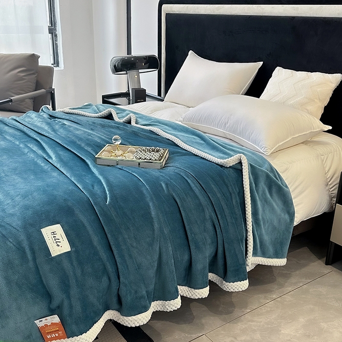 91家纺网 家纺一手货源 找家纺 2023新款400g高克重纯色双面牛奶绒毛毯盖毯毯子 天蓝