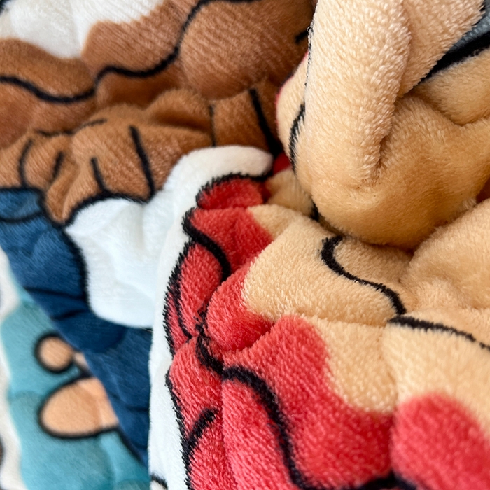 91家纺网 家纺一手货源 找家纺 美达 2025新款A类牛奶绒夹棉床盖 开心满罐