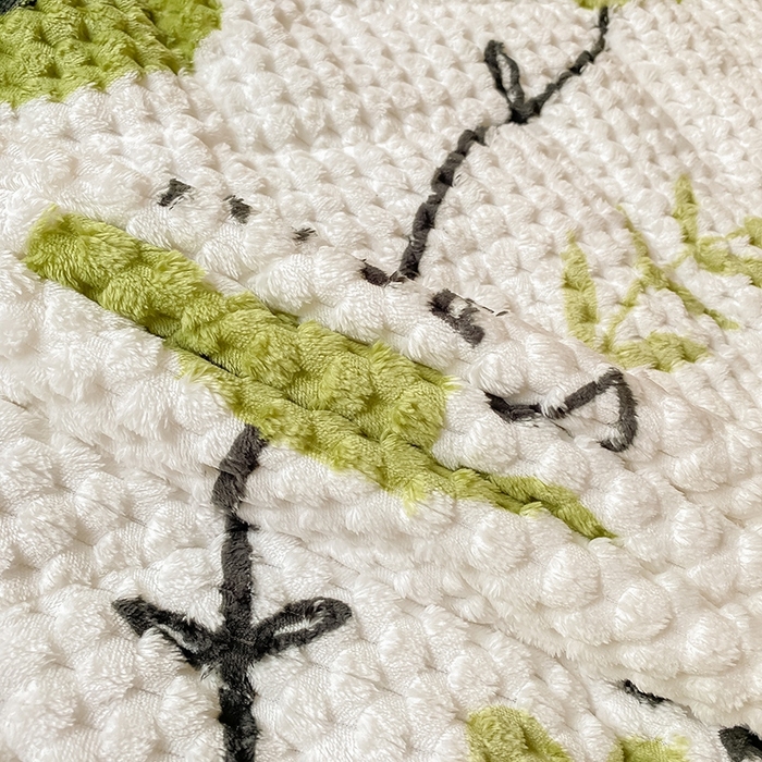 91家纺网 家纺一手货源 找家纺 澳梵家居 2023新款豆豆绒夹棉床护垫 春之物语