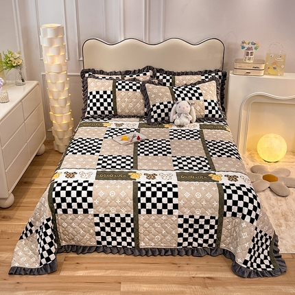 91家纺网 家纺一手货源 找家纺 （总）美达 2025新款A类牛奶绒夹棉床盖（可定制）