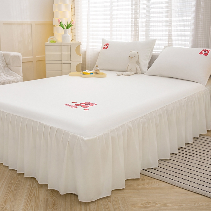 91家纺网 家纺一手货源 找家纺 极梦家纺（支持定制） 2025新款韩版纯色卡通单床裙三件套素色 米白可爱熊