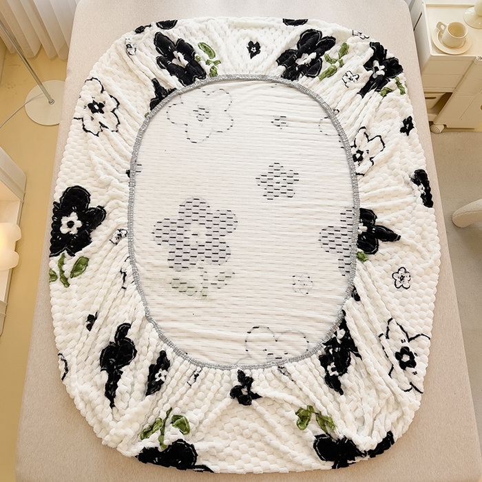 91家纺网 家纺一手货源 找家纺 丝幔家纺 2025新款 豆豆绒床笠 幸运花