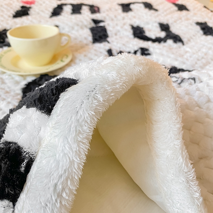 91家纺网 家纺一手货源 找家纺 （总）澳梵家居 2023新款豆豆绒夹棉床护垫