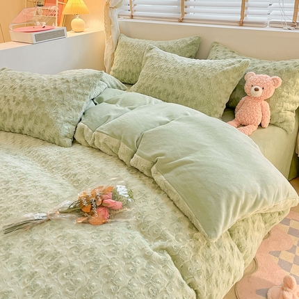 91家纺网 家纺一手货源 找家纺 莱米 2023新款兔绒四件套 花想容—果绿
