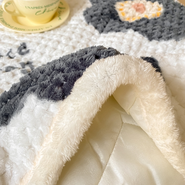 91家纺网 家纺一手货源 找家纺 澳梵家居 2023新款豆豆绒夹棉床护垫 向阳花开