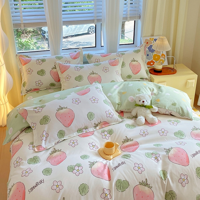 91家纺网 家纺一手货源 找家纺 艾橙家纺 2023新款秋冬新款140g植物羊绒磨毛四件套 仙仙草莓