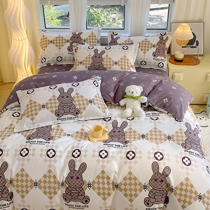 91家纺网 家纺一手货源 找家纺 艾橙家纺 2023新款秋冬新款140g植物羊绒磨毛四件套 酷仔熊宝