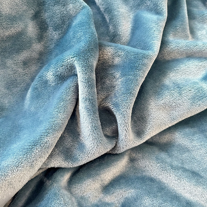 91家纺网 家纺一手货源 找家纺 （总）2023新款400g高克重纯色双面 牛奶绒 毛毯 盖毯毯子