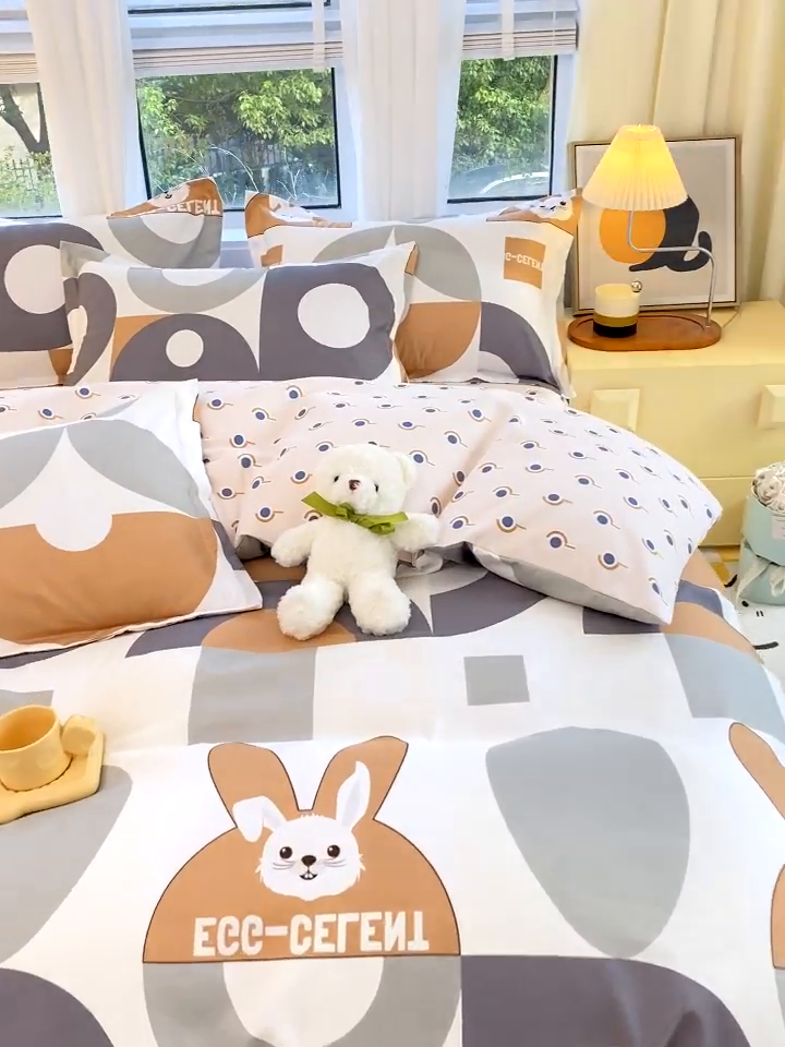 91家纺网 家纺一手货源 找家纺 艾橙家纺 2023新款秋冬新款140g植物羊绒磨毛四件套 萌宠日记