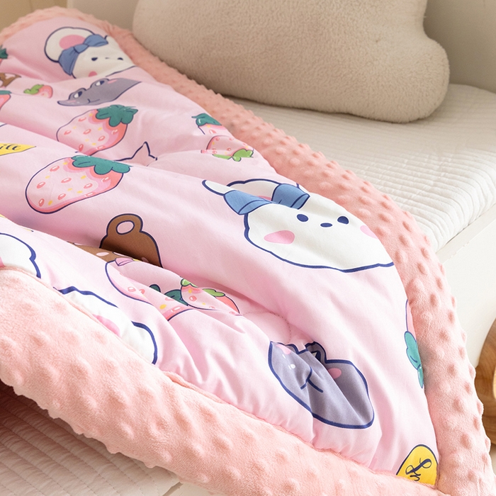 91家纺网 家纺一手货源 找家纺 嗨生活 2023新款全棉儿童被春秋被冬被幼儿园被子豆豆被-一体款 安妮兔